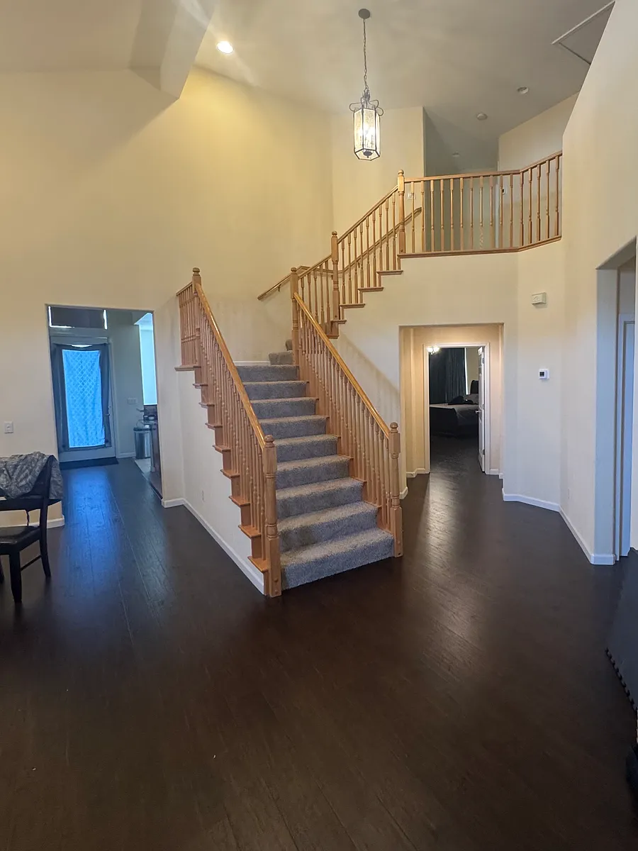 Building Photo - 2324 Skyview Pl