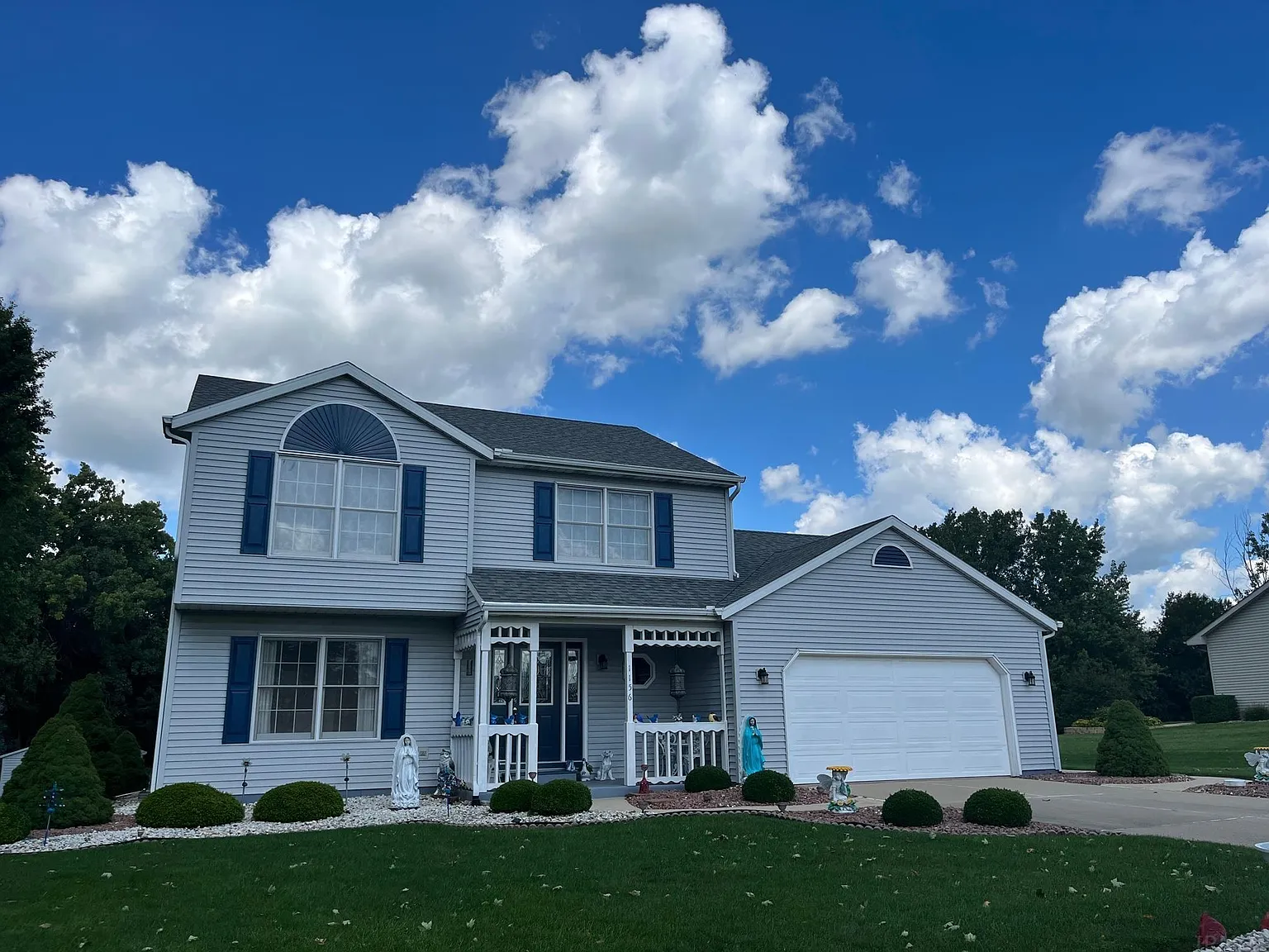 1156 W 200 S photo 1