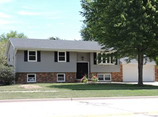 114 S Parkside Rd, Normal, IL 61761