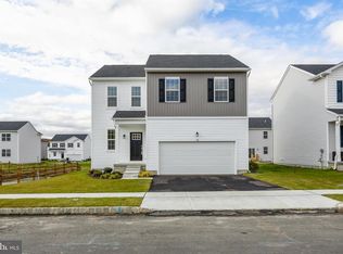 110 Old School House Rd, Sicklerville, NJ 08081