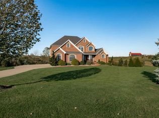 117 Fairfield Farm Rd, Georgetown, KY 40324