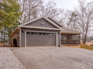 242 Meadow Ln, Leicester, NC 28748
