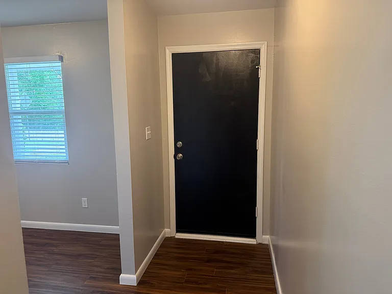 2414 Cox Rd — Photo 9
