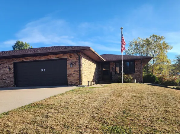 2051 Heatherlynn Dr, Muscatine, IA 52761