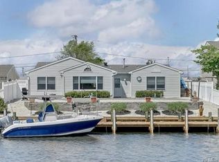 216 Maplewood Rd, Barnegat, NJ 08005