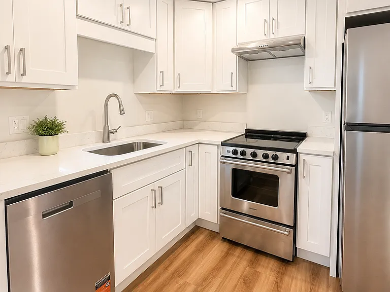 108 Washington Ave #B — Photo 1