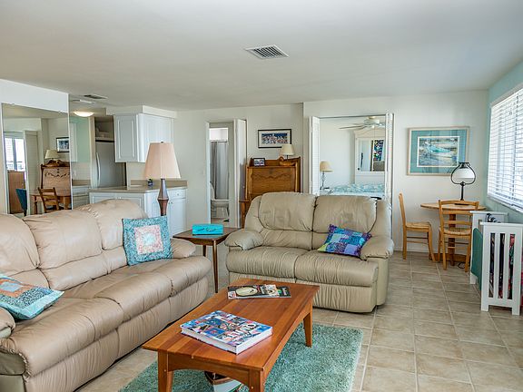 5th image of 235 Bahia Vista Dr