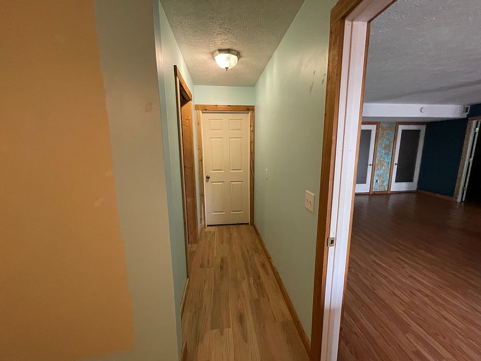 1st image of 60 N Van Buren St APT 10