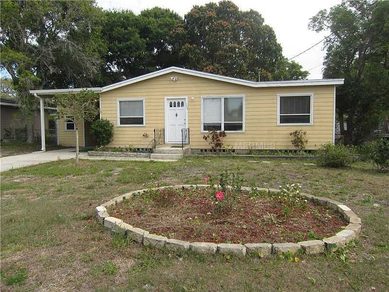1st image of 805 N Palm Dr SW