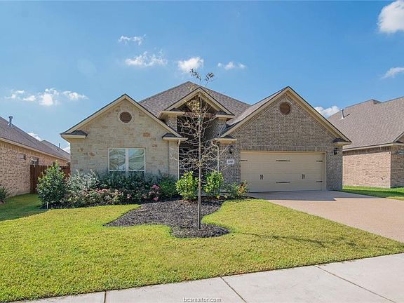 5th image of 4266 Rocky Rhodes Dr