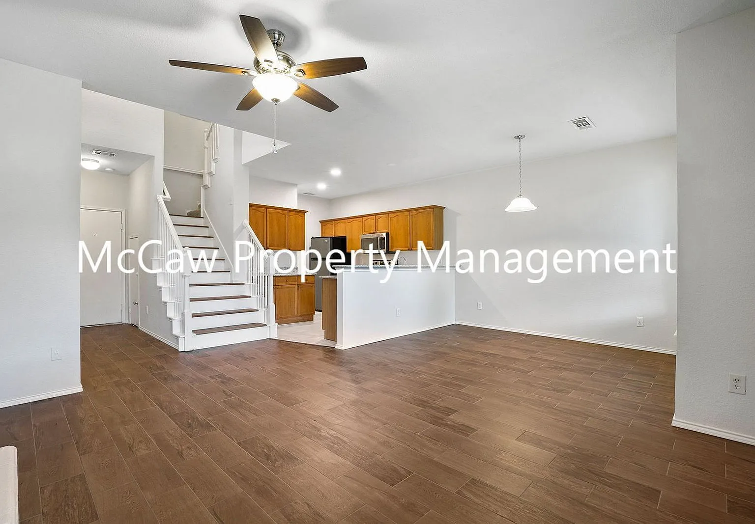 3 bed, 2.5 bath, 1461 sqft, $1,950 — Photo 3