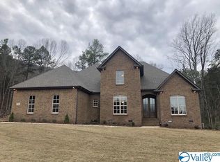 752 Indian Ridge Dr, Huntsville, AL 35803