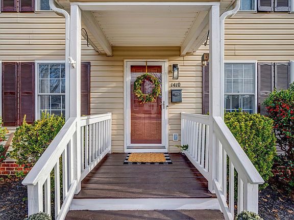 3rd image of 1410 Edley Pl