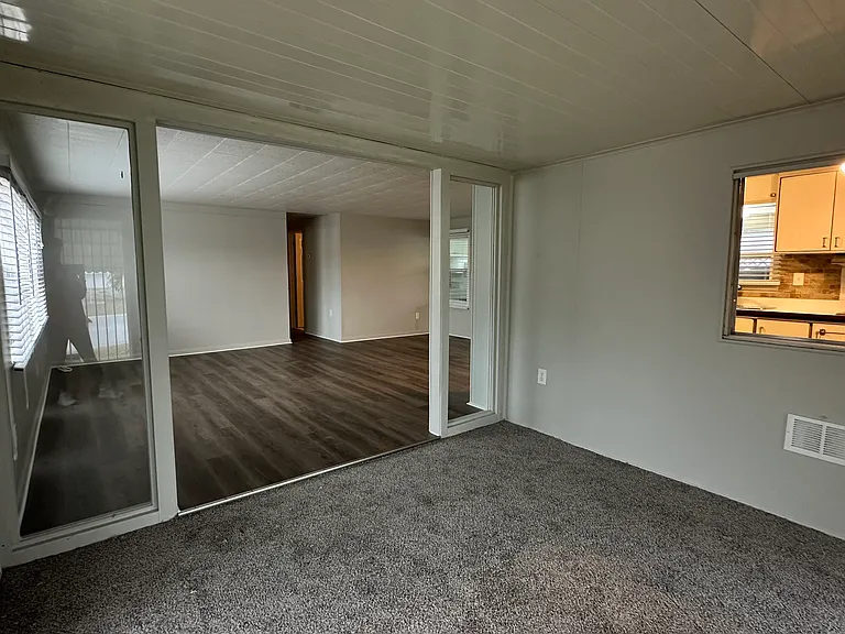 5004 Oakland Hills Ave — Photo 16