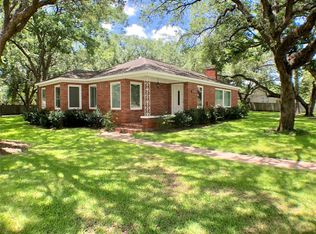 2820 Avenue K, Bay City, TX 77414