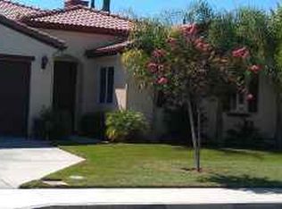 17695 Robusta Dr, Riverside, CA 92503