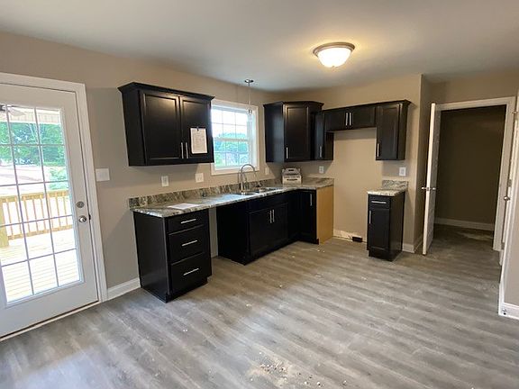4th image of 40 Charleston Oaks Lot 40