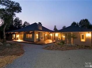 9000 Soldier Ln, Penngrove, CA 94951