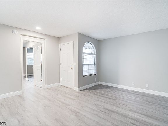 4th image of 1800 Edmond St Unit 143