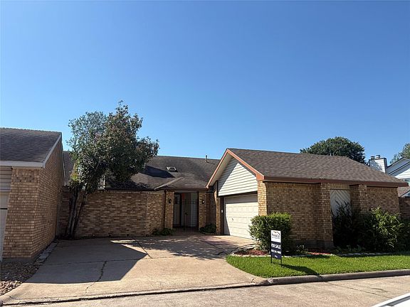 4th image of 1723 Plumbwood Way