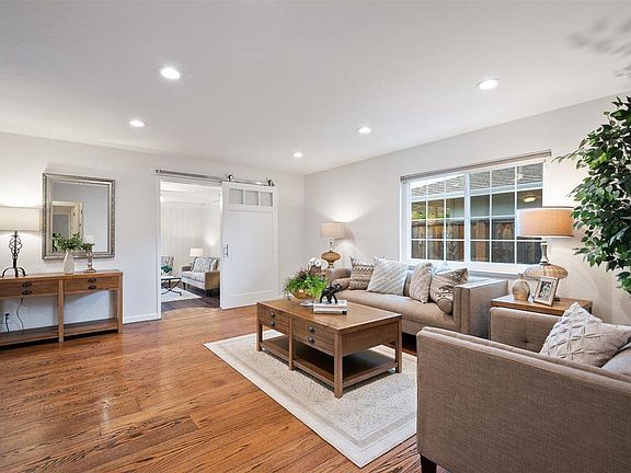 4th image of 5511 Camden Ave