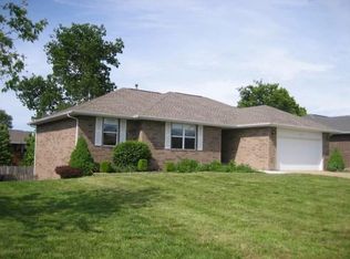 3955 W Condor Dr, Battlefield, MO 65619