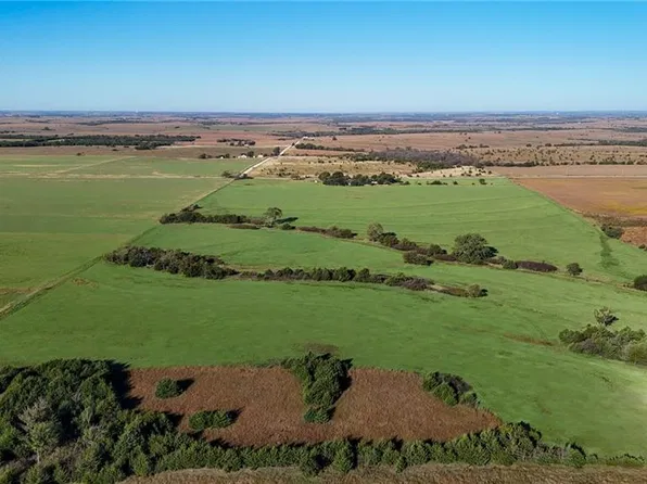 Skiddy Rd, Junction City, KS 66441