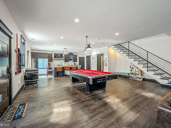 2nd image of 7813 Lake Shore Dr
