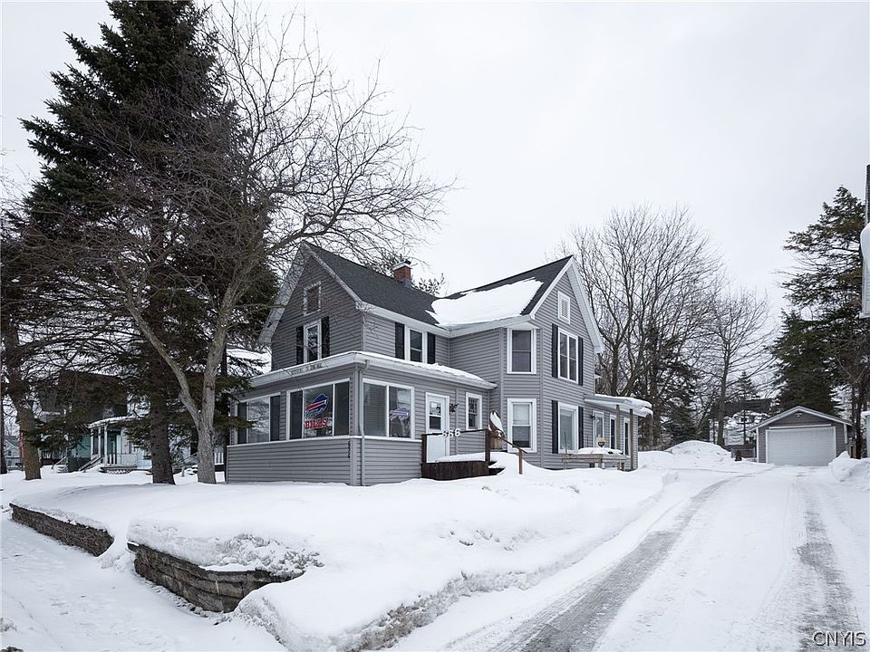 1st image of 656 Leray St