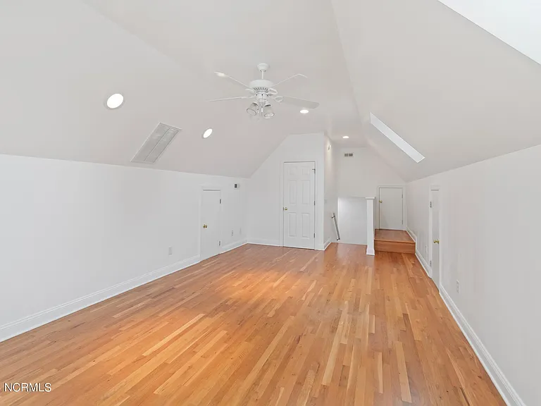 3567 Medinah Ave E — Photo 26