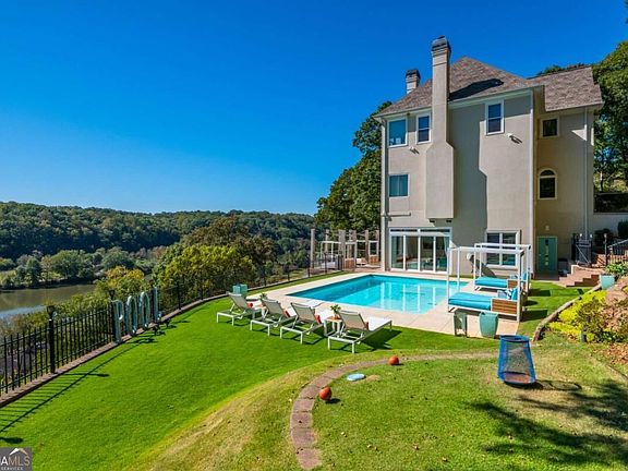 3rd image of 119 Connemara Rd