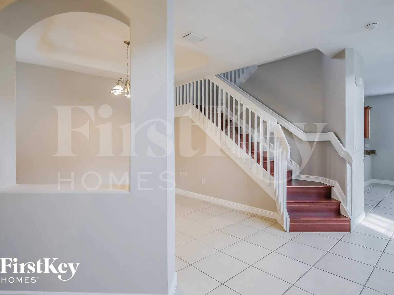 3 bed, 2.5 bath, 2356 sqft, $4,120 — Photo 3