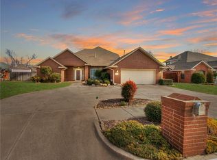 2425 Fairway Ct, Norman, OK 73069