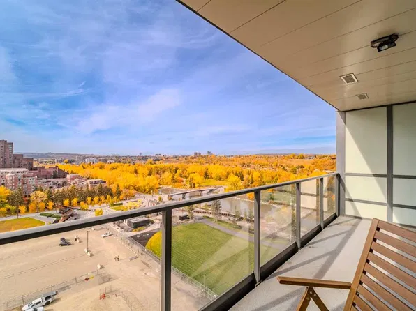 128 W 2nd St SW #1405, Calgary, AB T2P 0S7