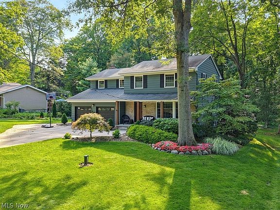 2nd image of 257 Woodridge Dr