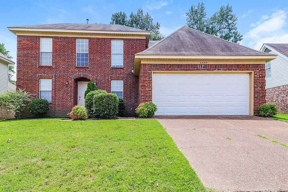 4 bed, 3.0 bath, 2245 sqft, $1,985 — Photo 1
