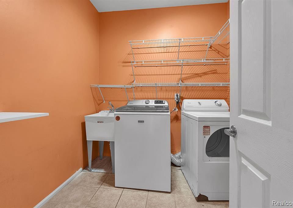 6573 Poppleton Rd, photo 22