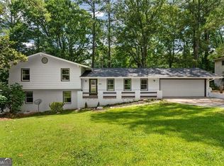 4214 Williamsburg Dr, College Park, GA 30337