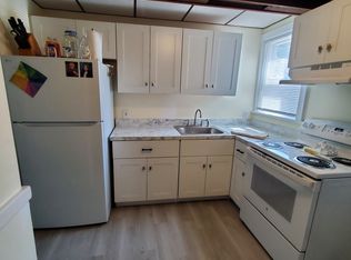 211 South St APT 1, Milford, NH 03055