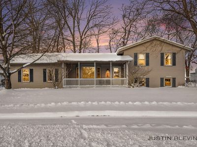 2155 Aaronsway Ct NE, Belmont, MI, 49306