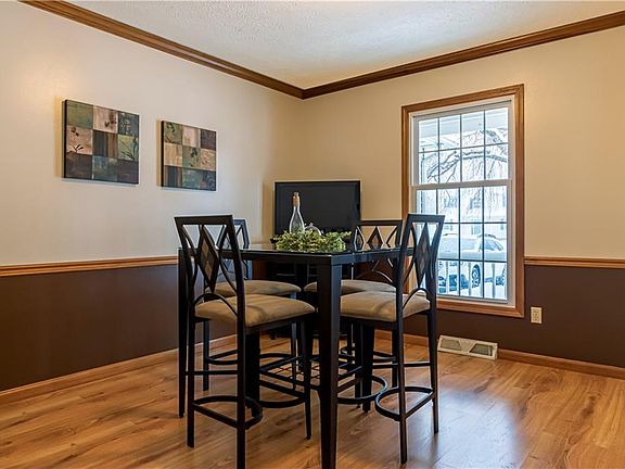 5th image of 6848 Chablis Ct