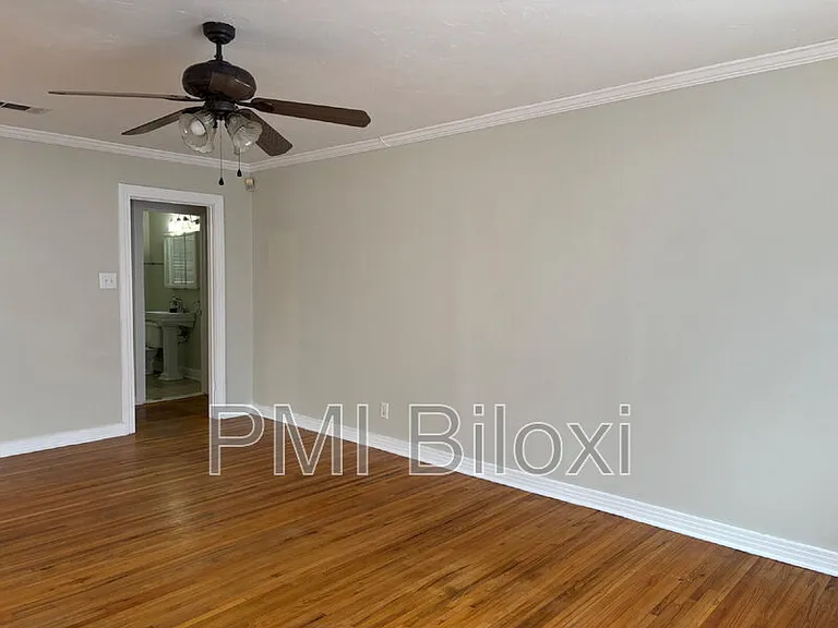 391 Rodeo Dr — Photo 9