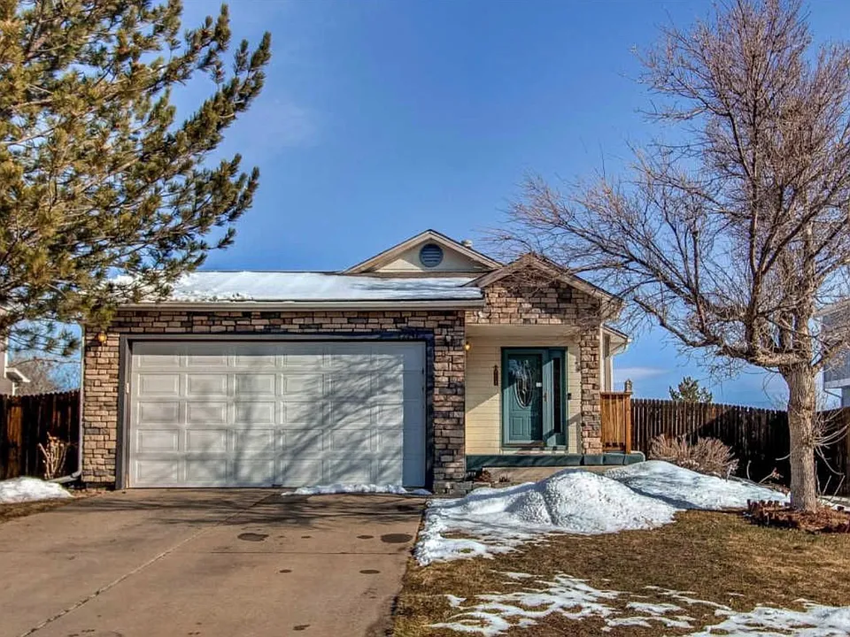 22247 E Princeton Dr