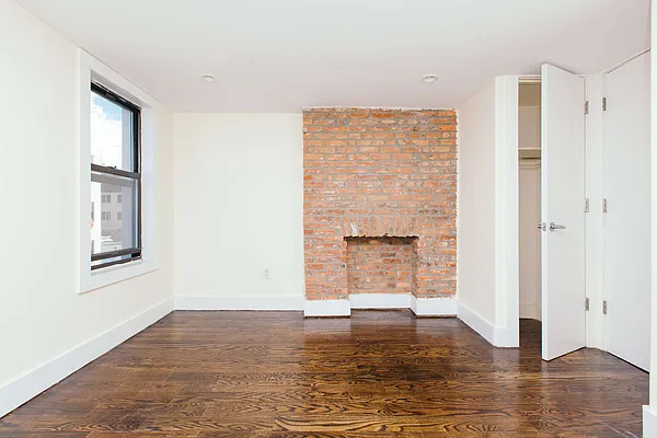 Rented by Nooklyn NYC LLC | media 32