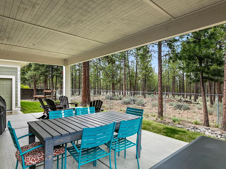 19178 Park Commons Dr — Photo 10