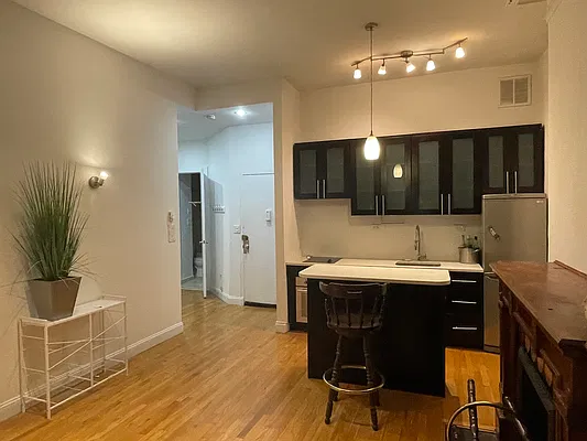 Rented by LG Fairmont Group | media 17