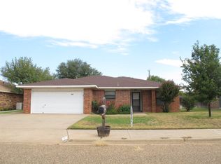 1409 6th St, Shallowater, TX 79363