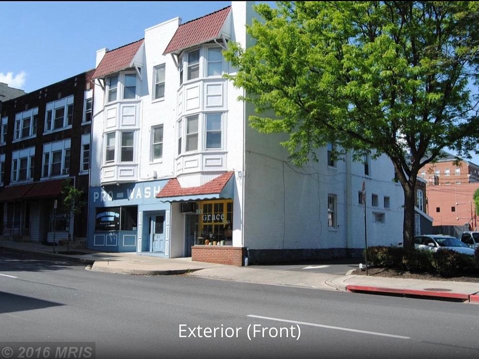 1st image of 20 E Washington St #4