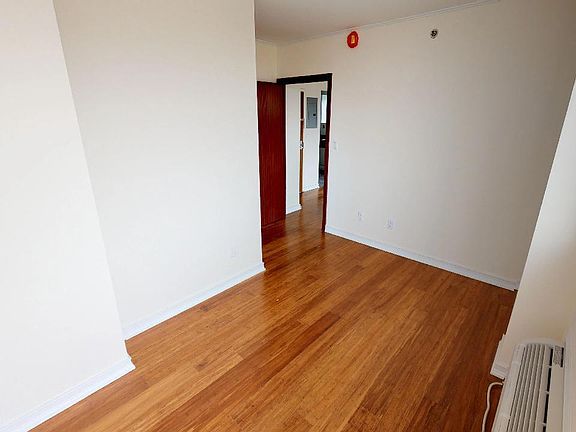 3rd image of 8276 116th St #802
