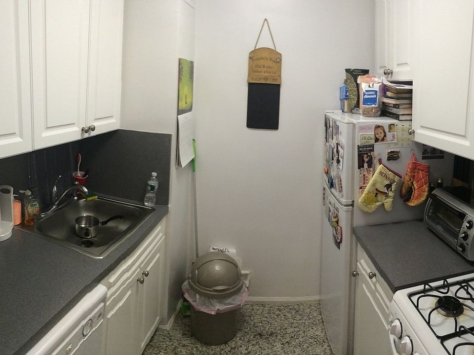 2nd image of 311 E 50th St APT 11J
